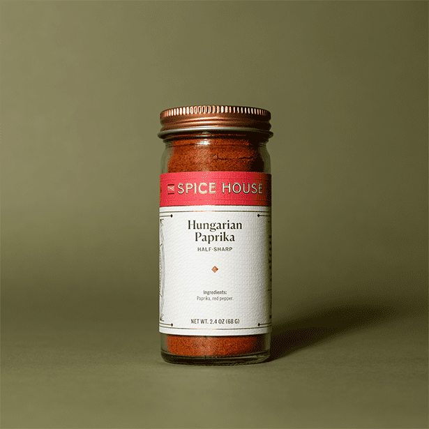 http://www.thespicehouse.com/cdn/shop/products/Paprika_HungarianHalf-Sharp_1200x1200.png?v=1600191243