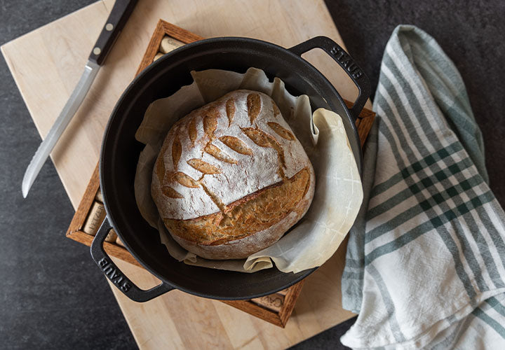 No Knead Dutch Oven Bread - Cast Iron Recipes