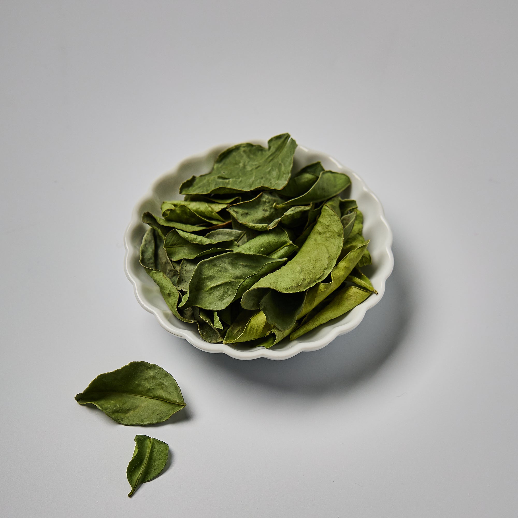 dried kaffir lime leaves